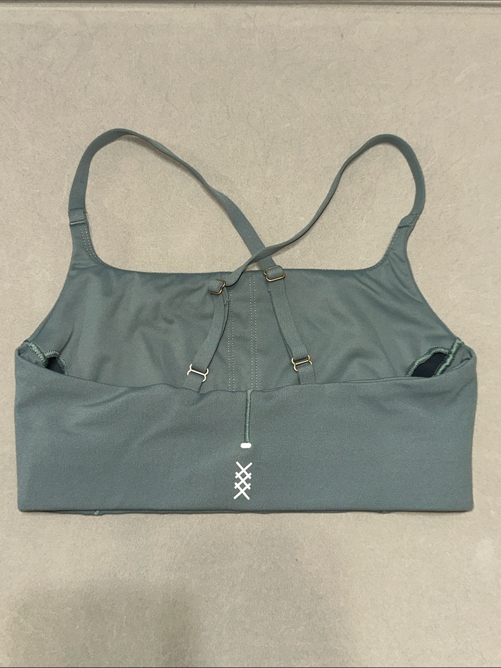 RHONE Sage Green Cross-Back Sports Bra - XS no pads